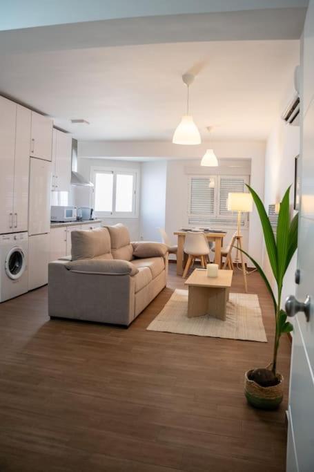 California Apartament Duenas Sevilla Eksteriør billede